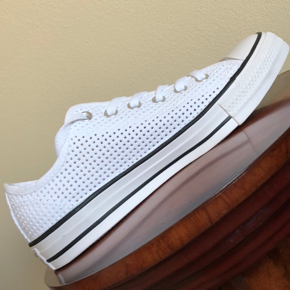 CONVERSE CHUCK TAYLOR ALL 🌟 STAR SNEAKERS - Picture 5 of 8